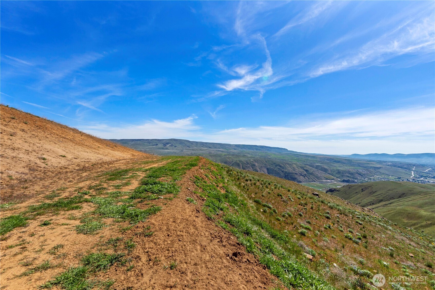 6971 Burch Mountain Road Property Photo 38