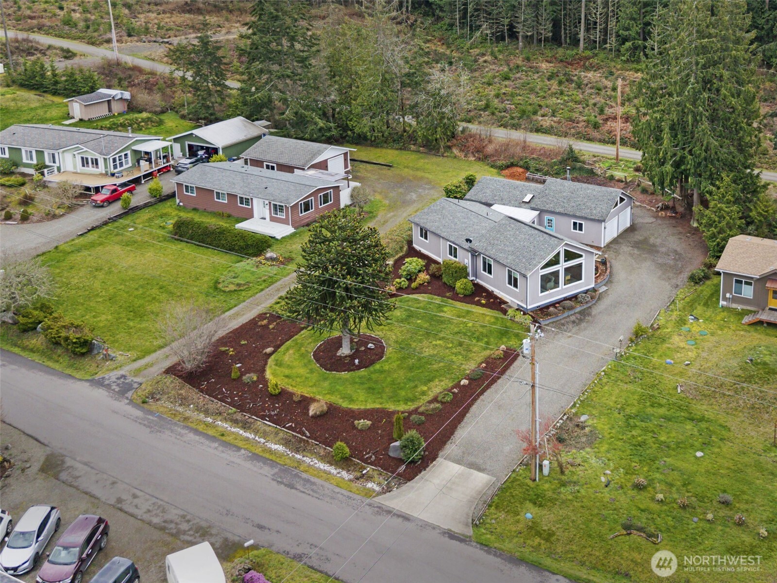 121 Ridge Drive Property Photo 1