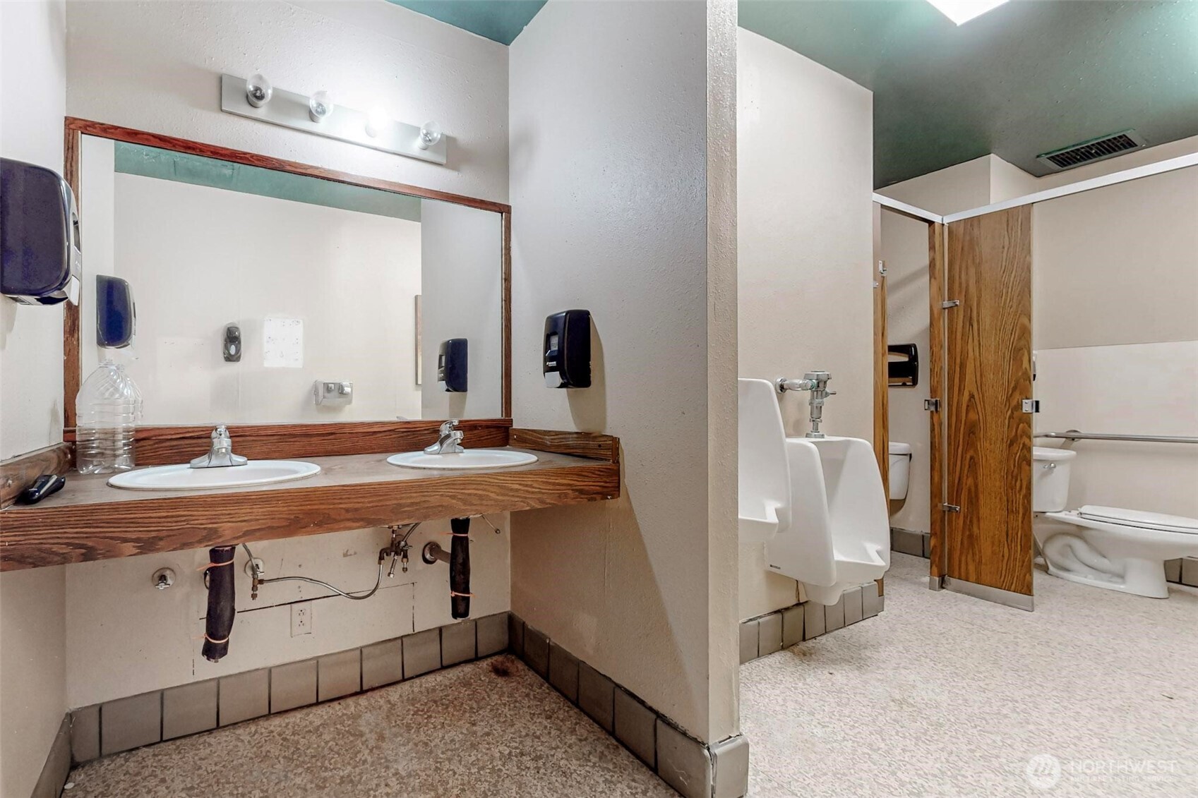 3558 Wheaton Way Property Photo 34