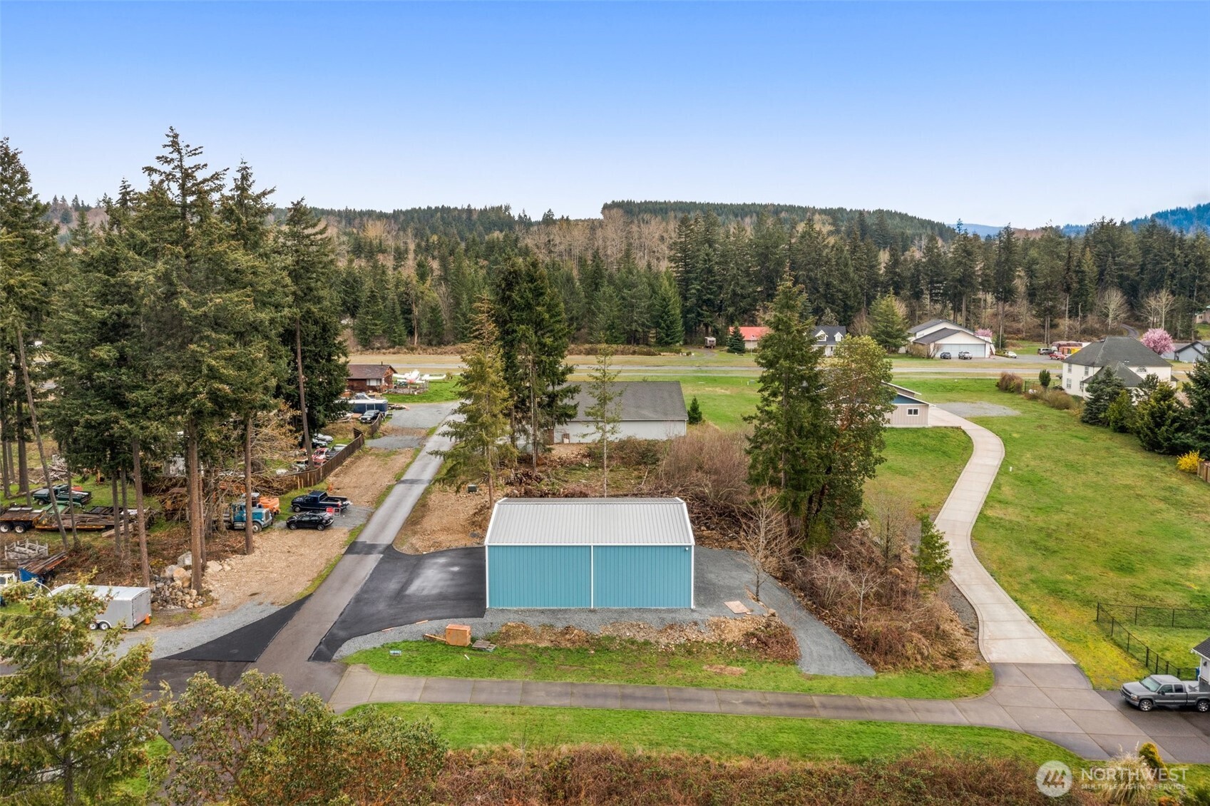 425 Jet Street Property Photo 7
