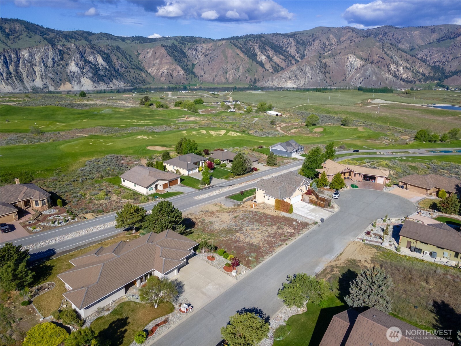 307 Desert View Place Property Photo 8