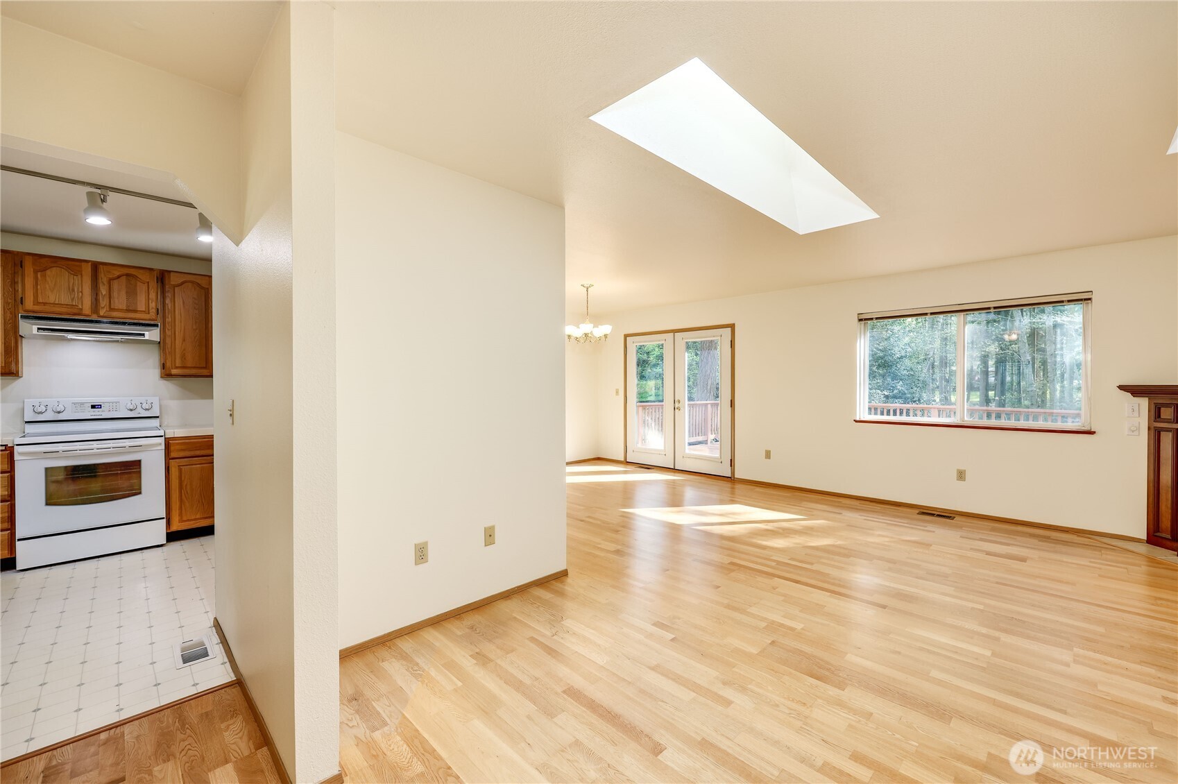 222 Foxfield Drive Property Photo 17