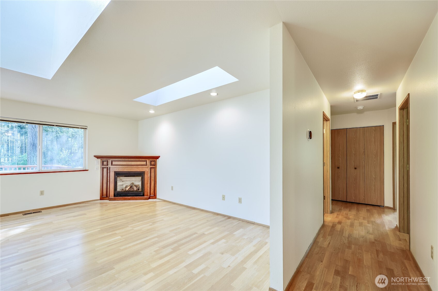 222 Foxfield Drive Property Photo 18