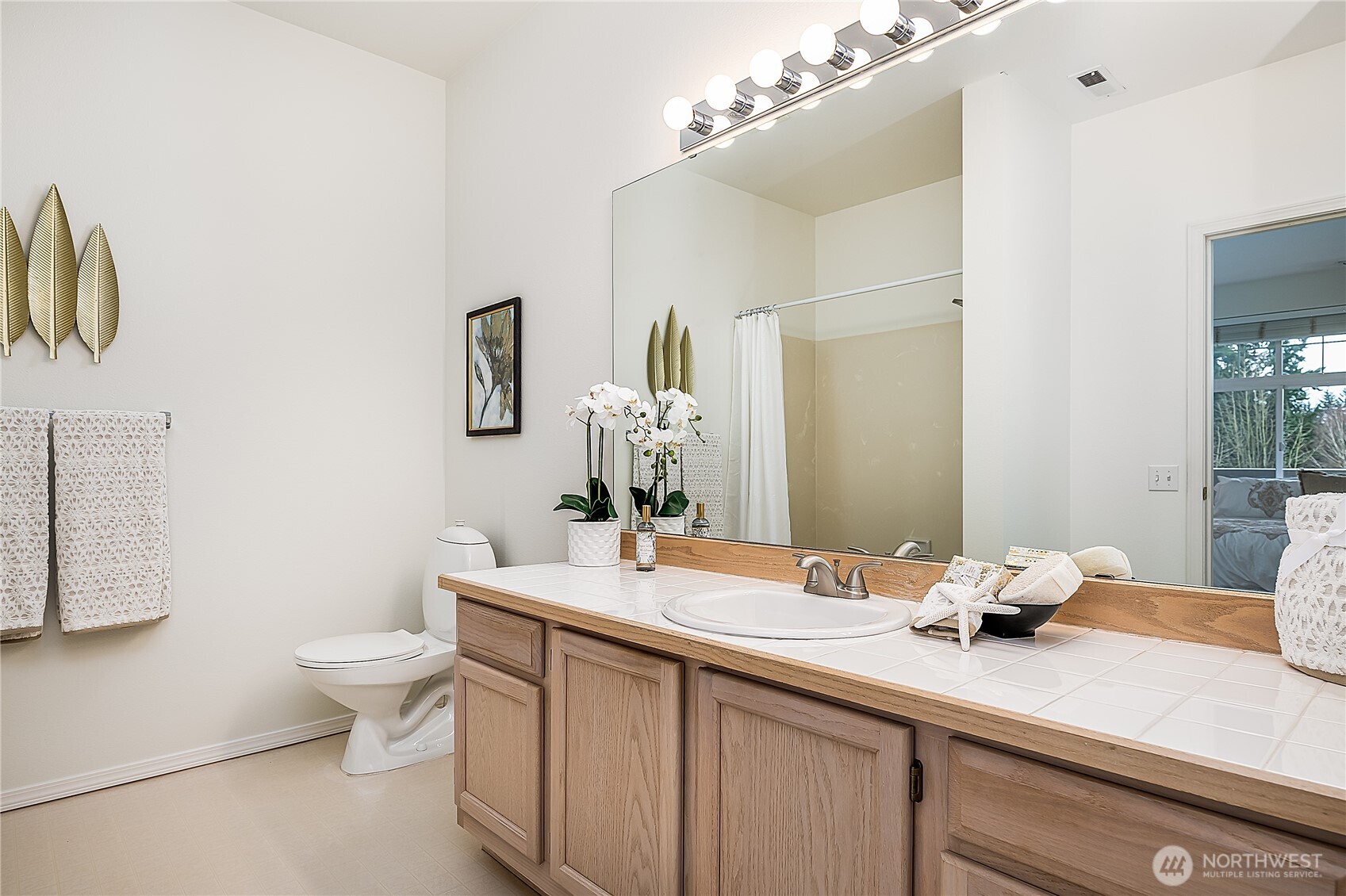 16714 Cobblestone Drive 202 Property Photo 13