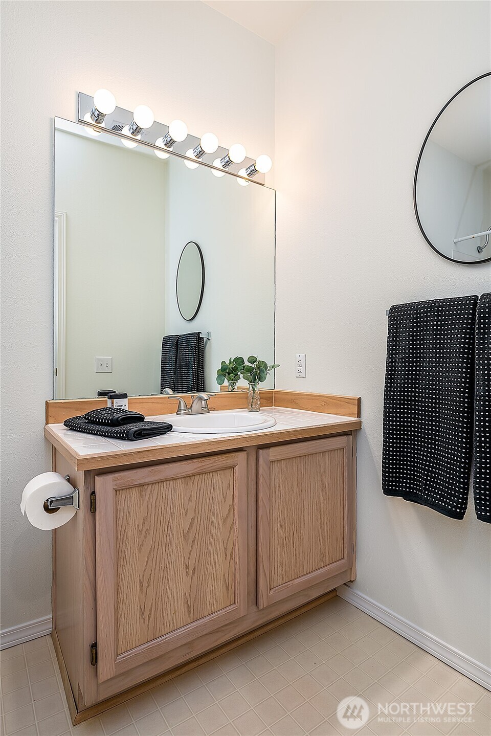 16714 Cobblestone Drive 202 Property Photo 15
