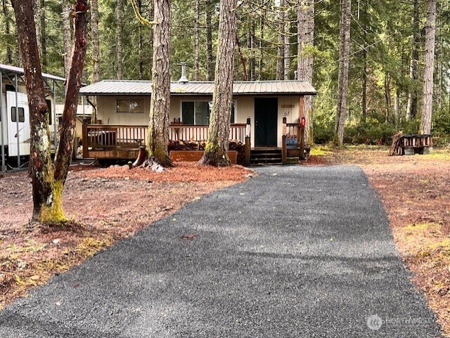 61 Ne Madrona Court Property Photo