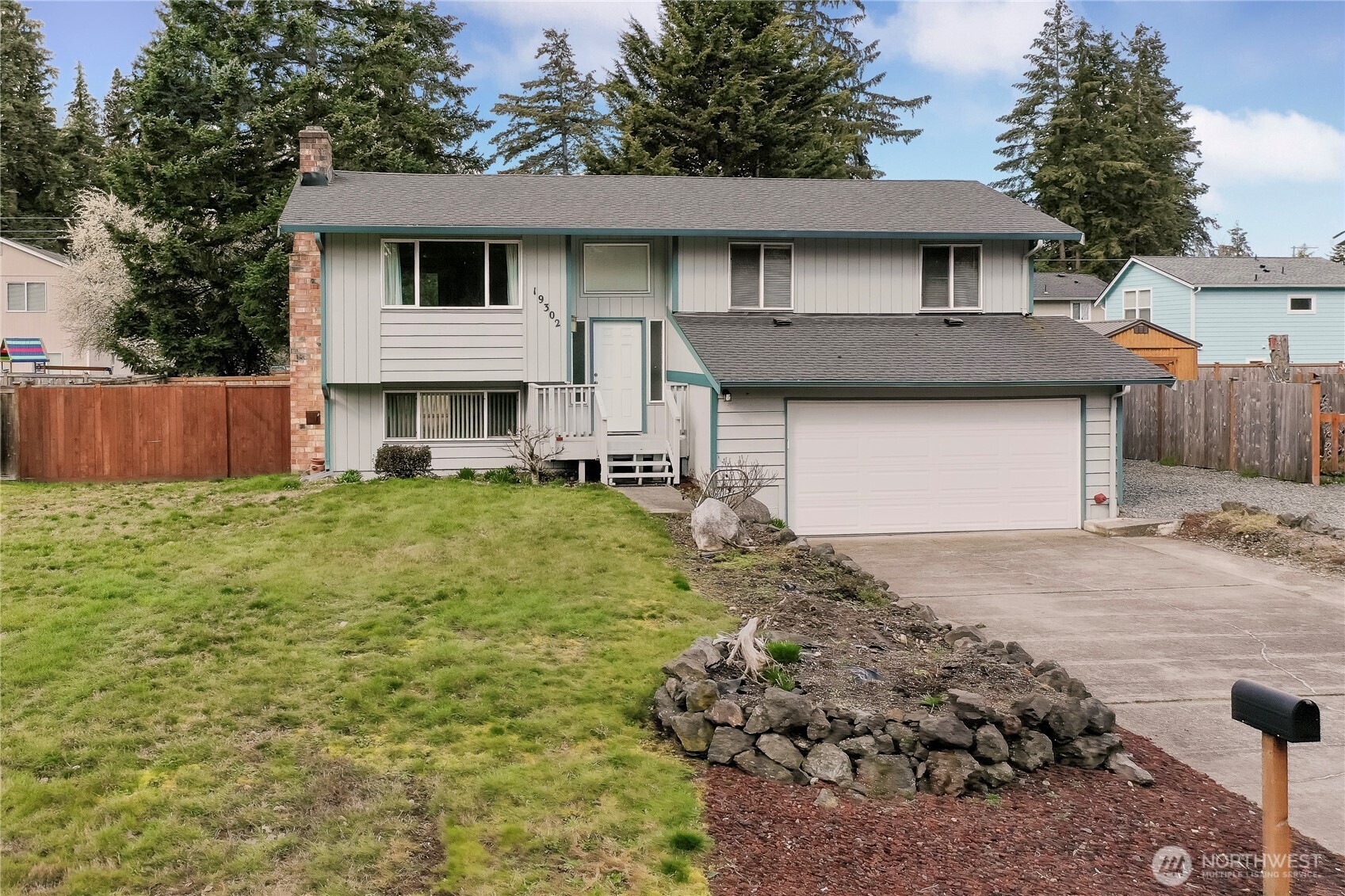 19302 9th Avenue Property Photo