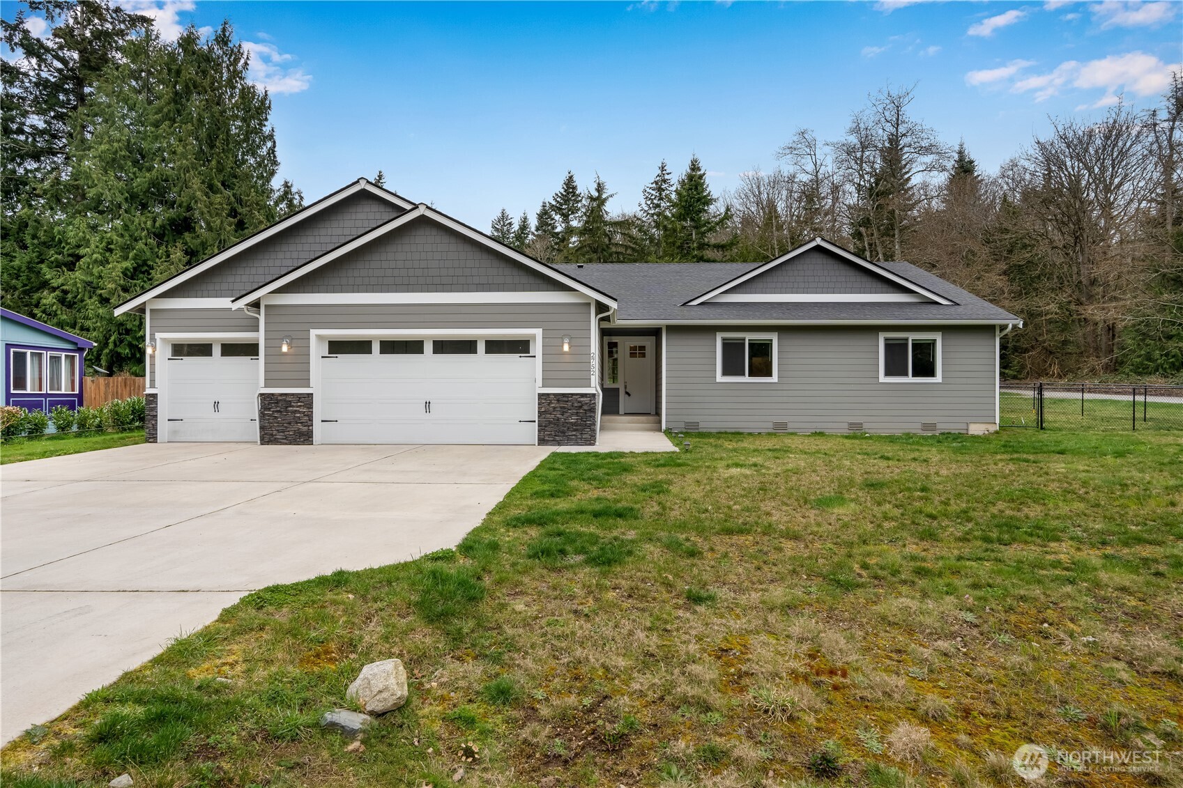 2752 El Camano St Property Photo