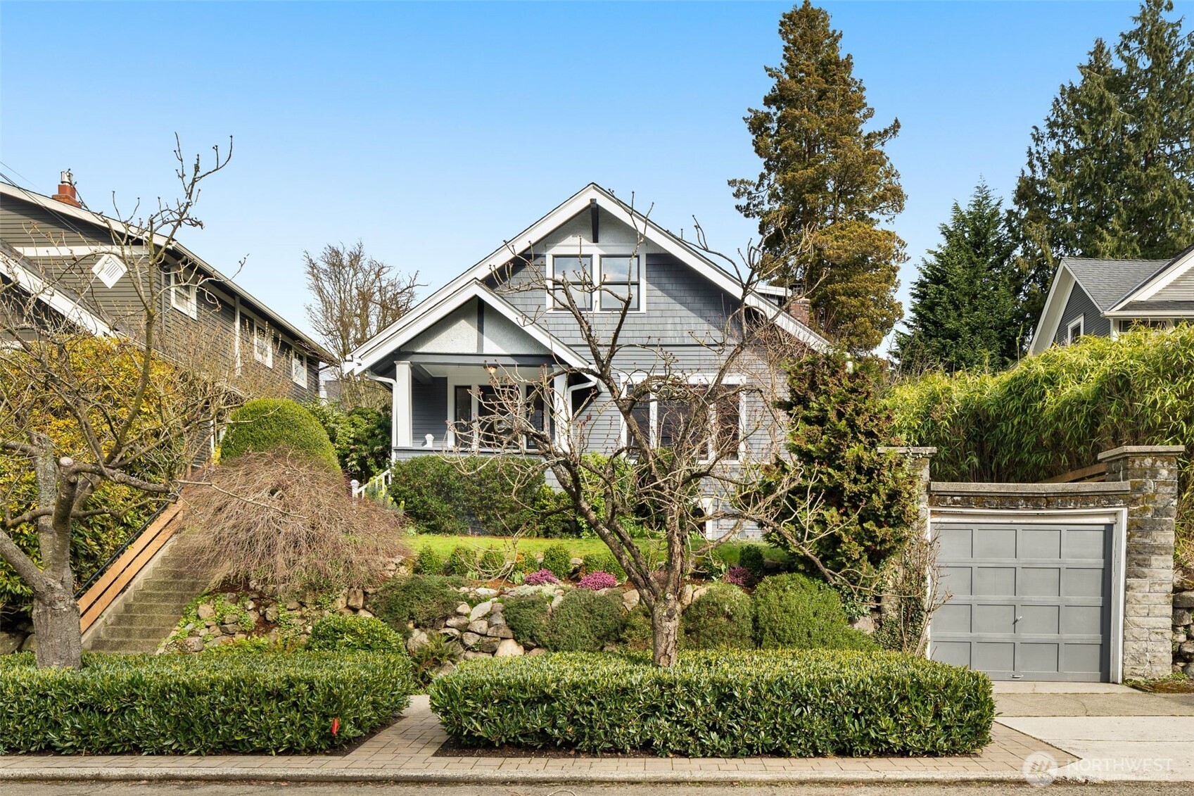 2218 Nob Hill Avenue Property Photo