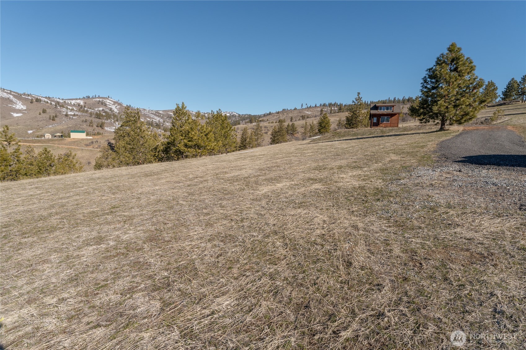 705 Upper Trails Road Property Photo 6