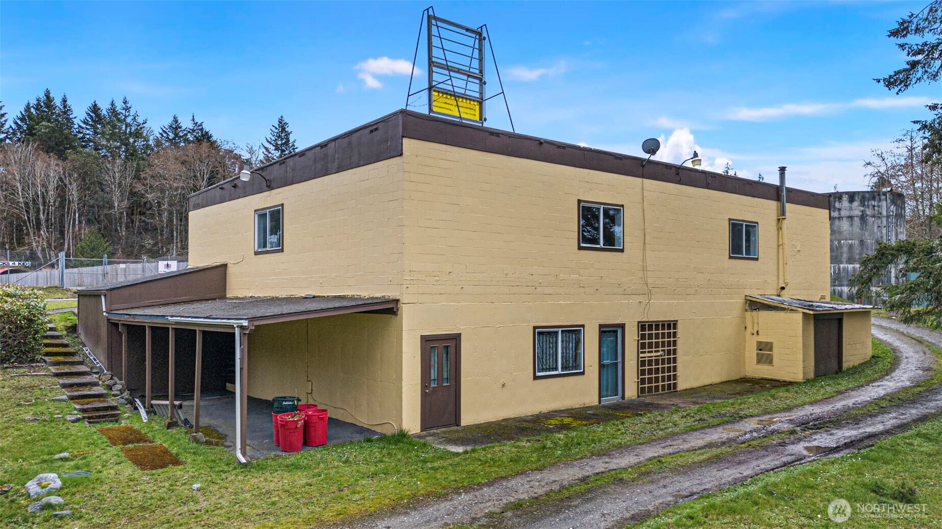 15420 92nd Street Property Photo 7