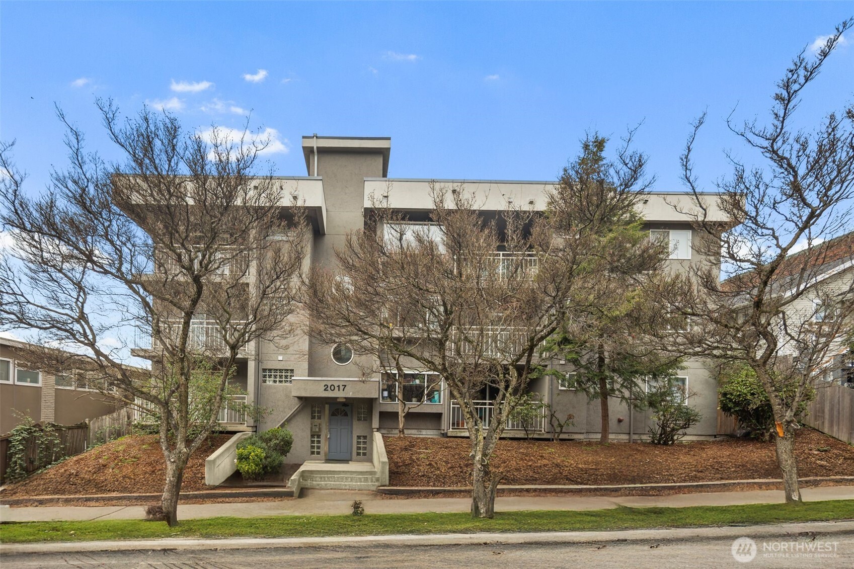2017 Eastlake Avenue 303 Property Photo