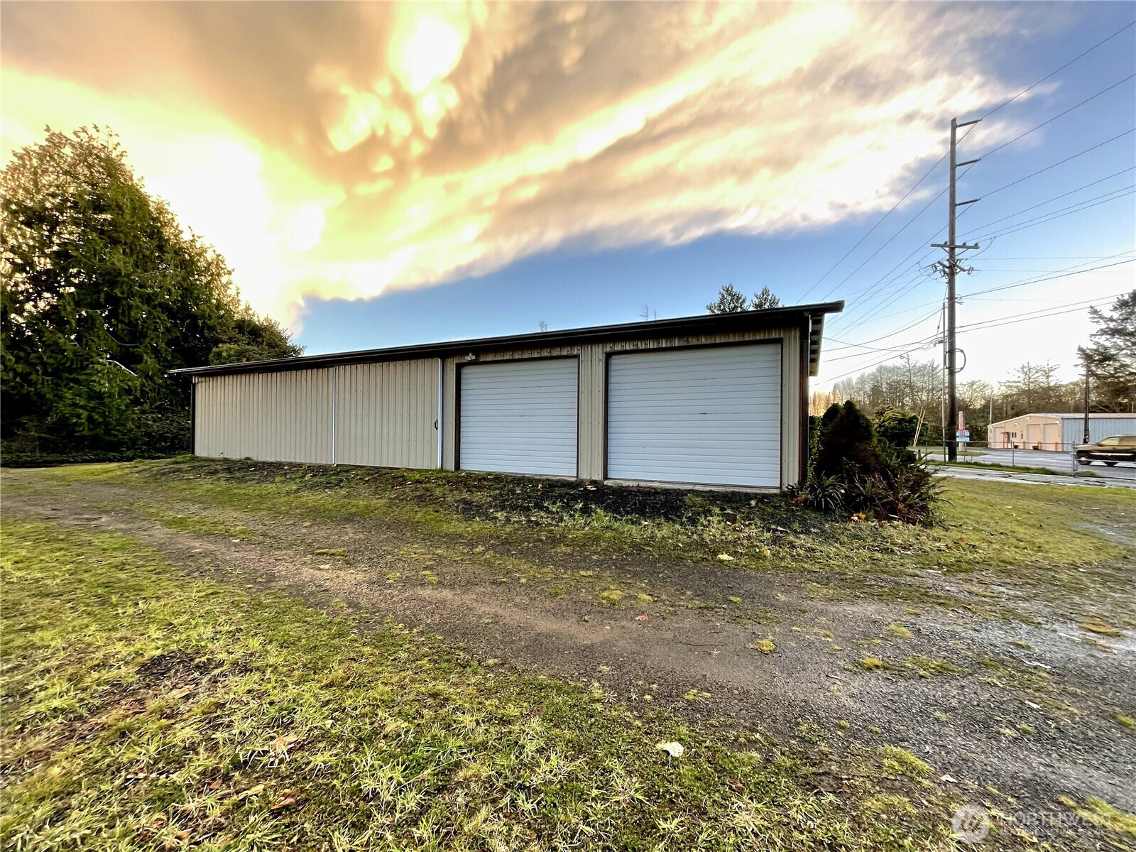 2820 State Route 105 Highway Property Photo 3