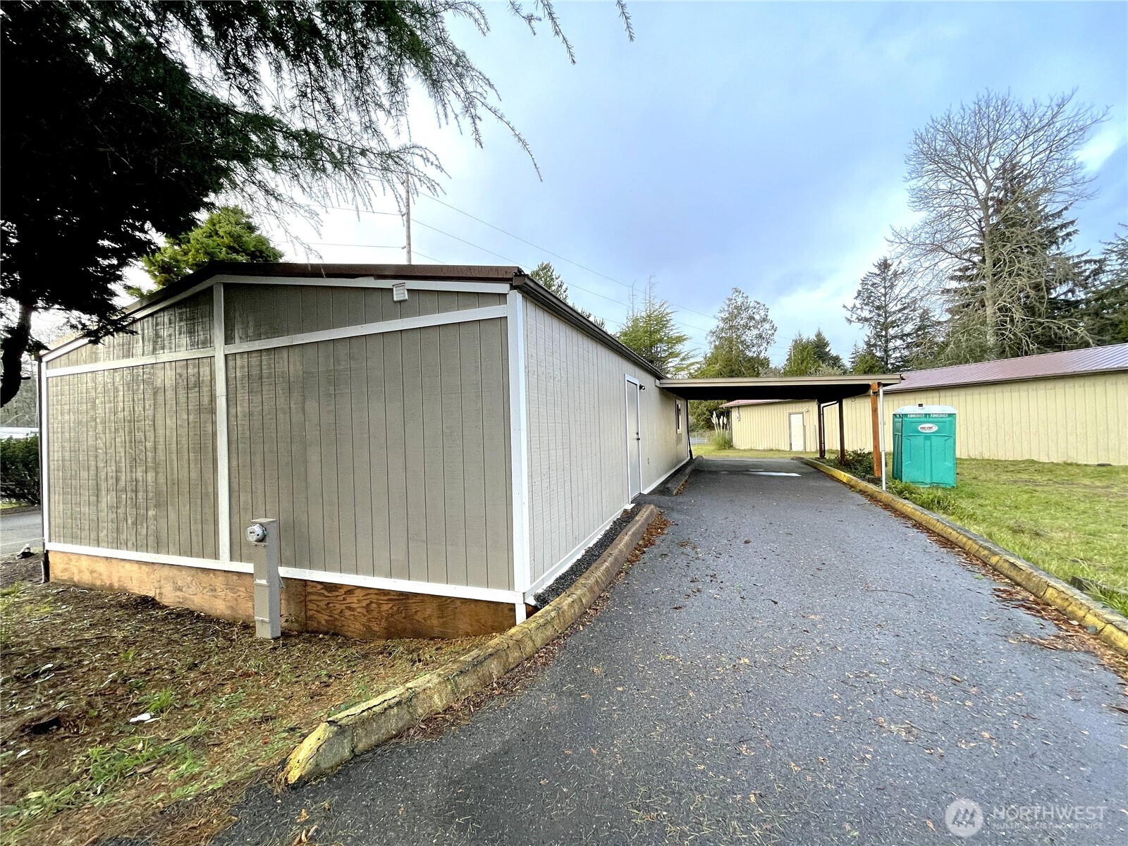 2820 State Route 105 Highway Property Photo 9