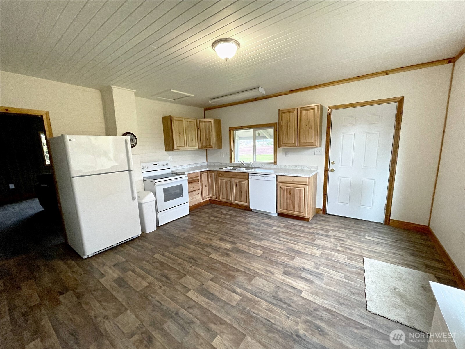 2820 State Route 105 Highway Property Photo 15
