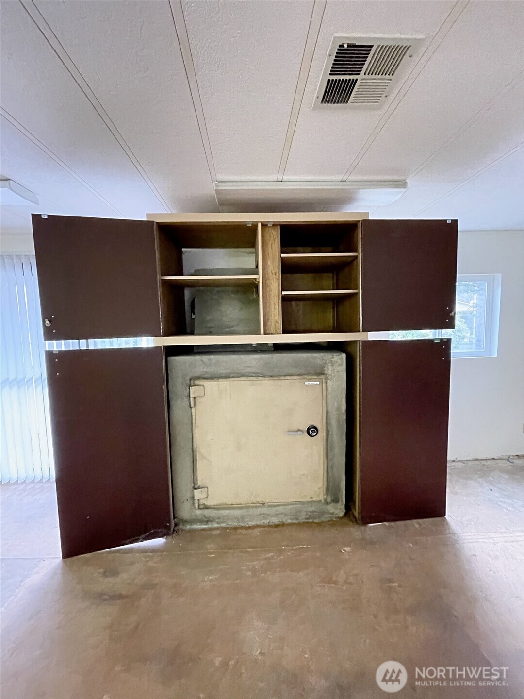 2820 State Route 105 Highway Property Photo 28