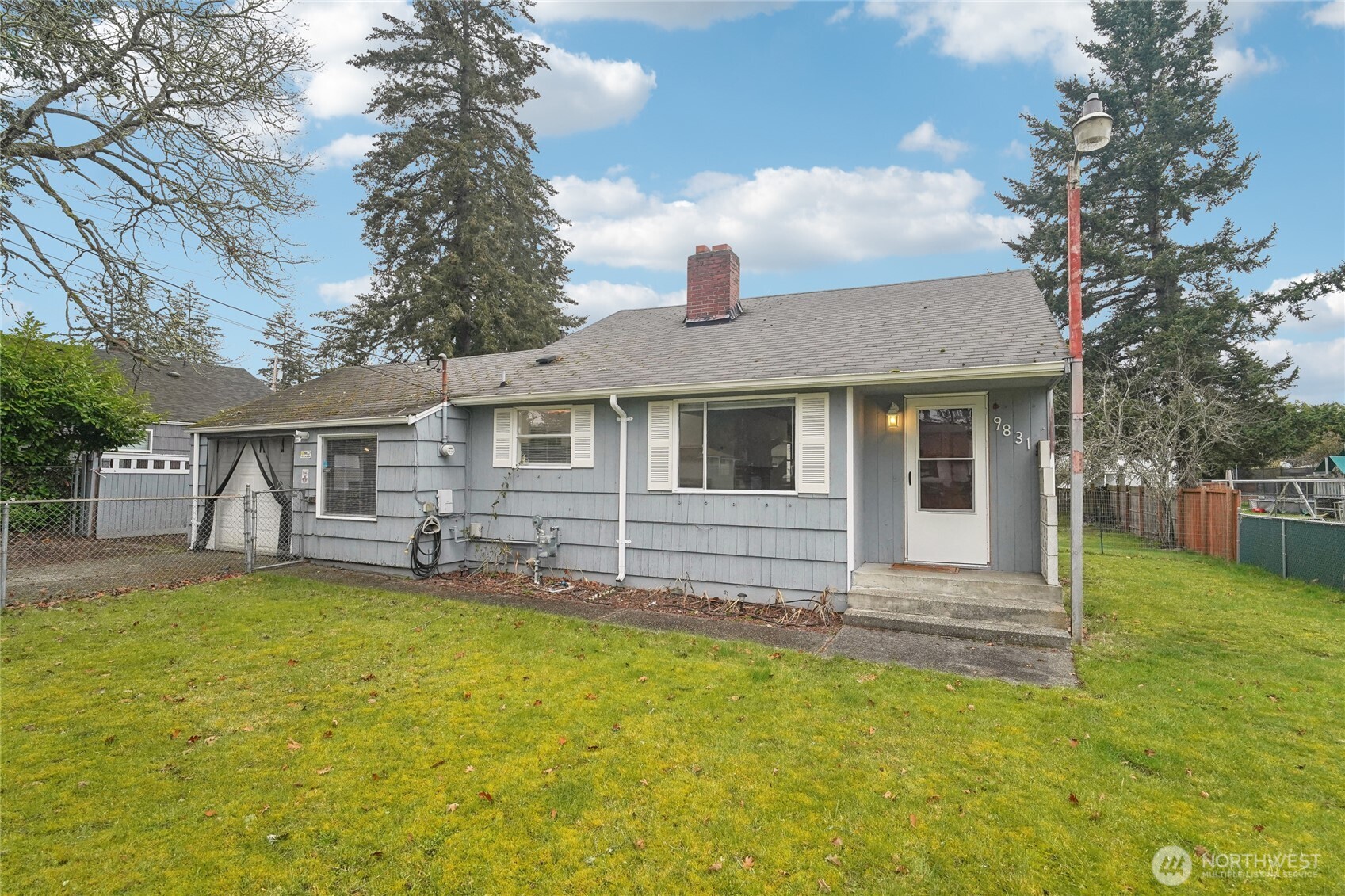 9831 Forest Avenue Property Photo