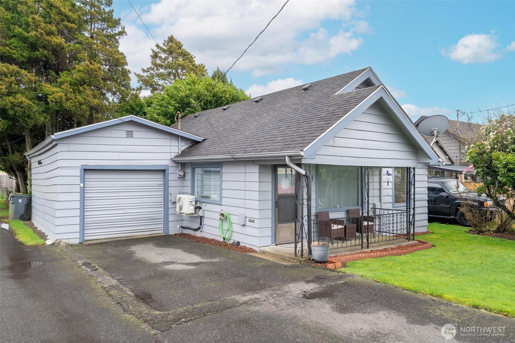 211 30th St Property Photo 6