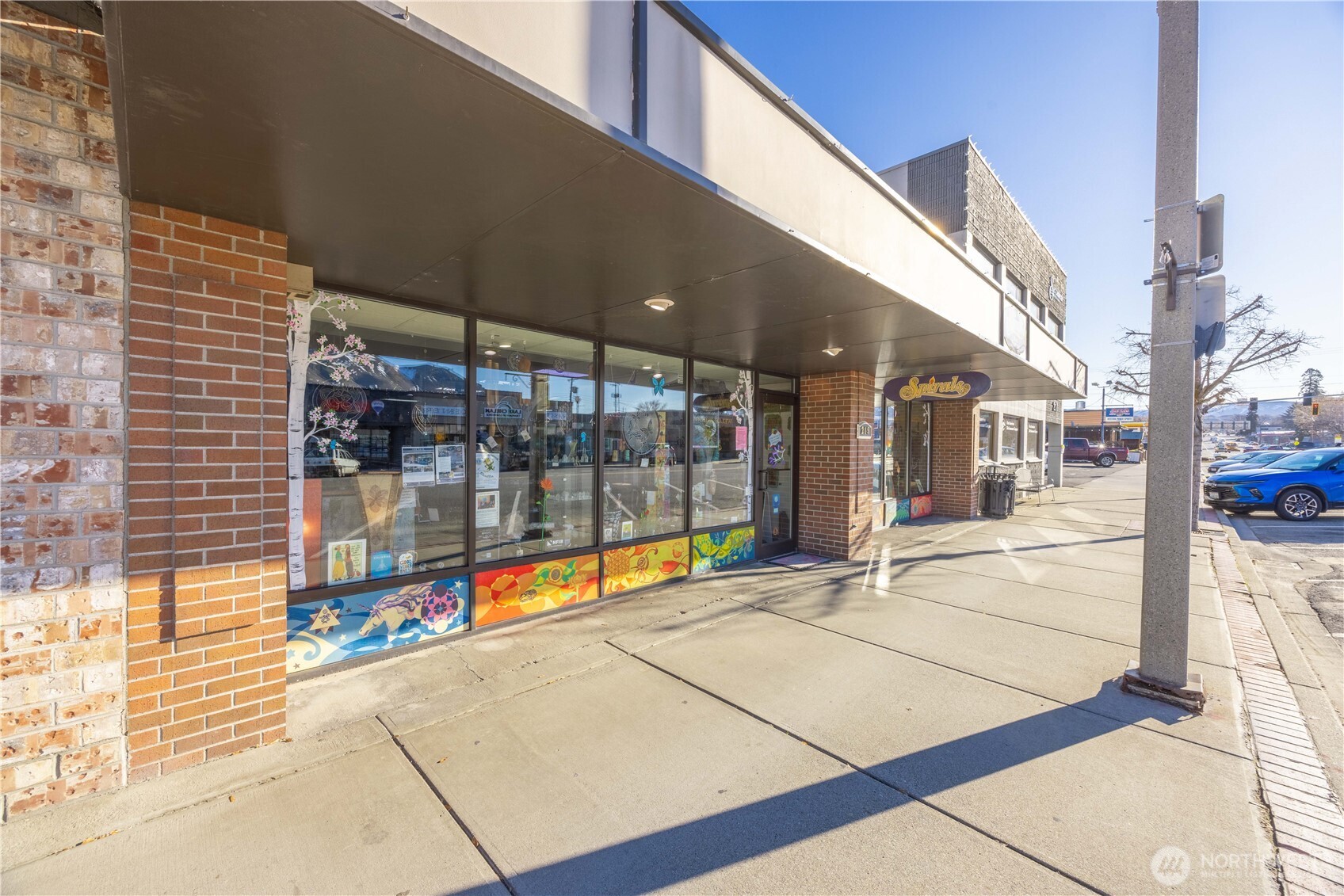 213 E Woodin Avenue A Property Photo 3