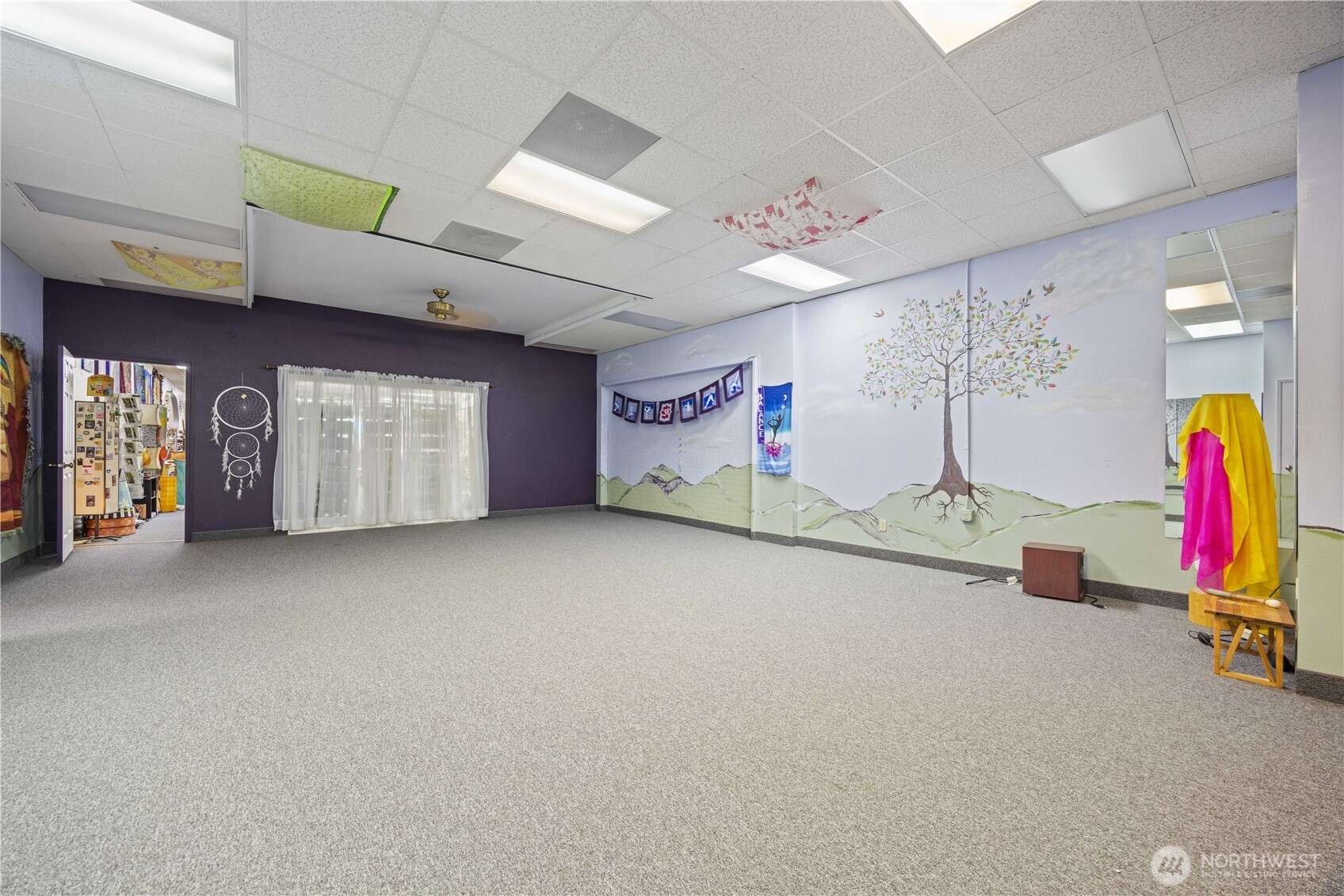 213 E Woodin Avenue A Property Photo 13