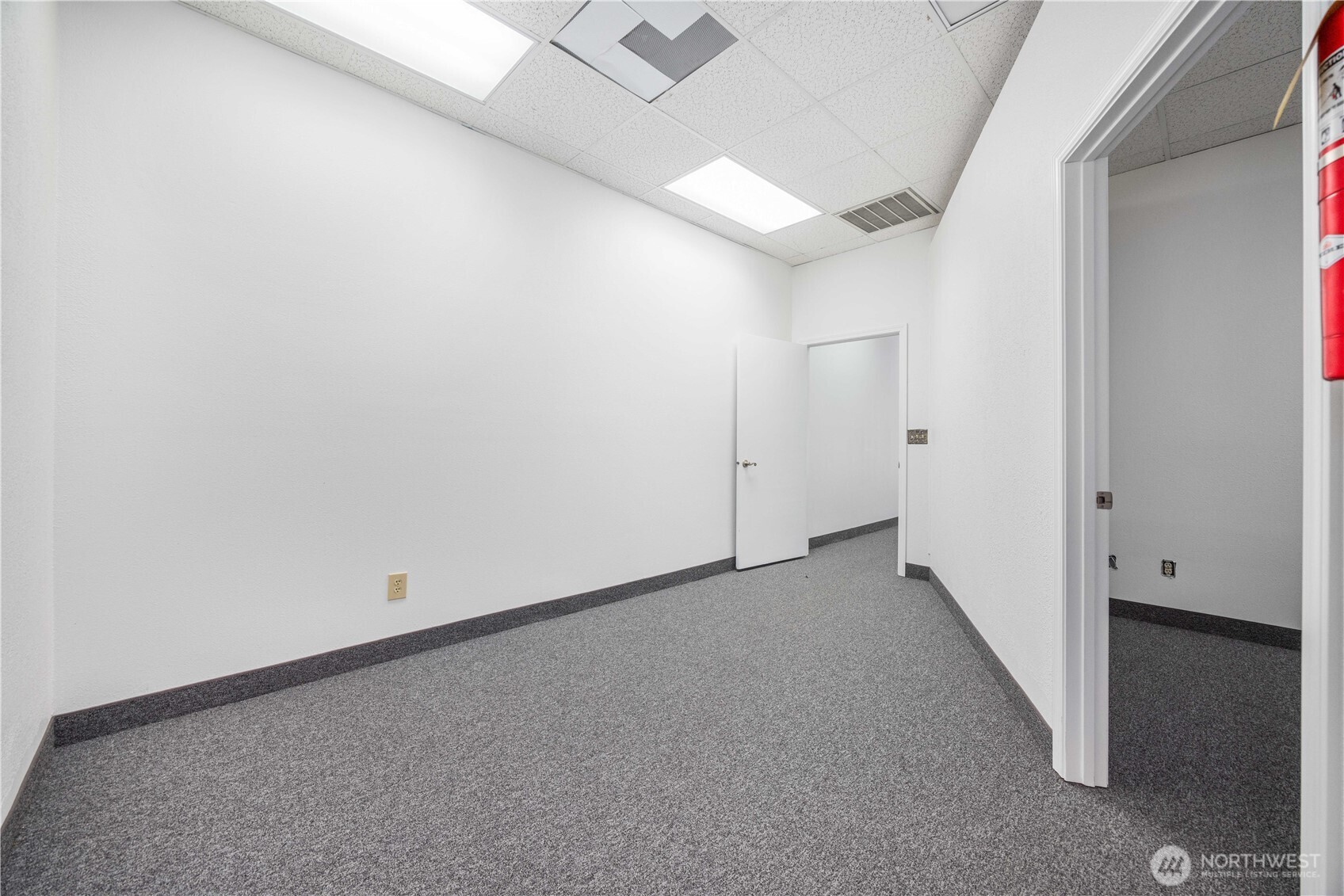 213 E Woodin Avenue A Property Photo 18