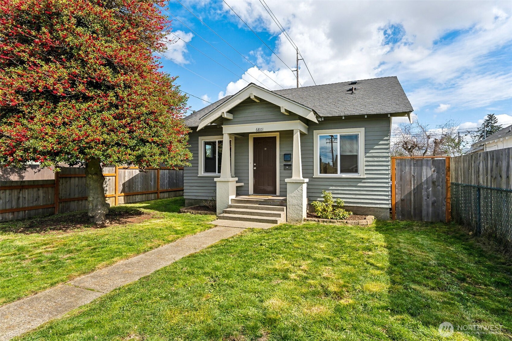 6801 S Clement Avenue Property Photo