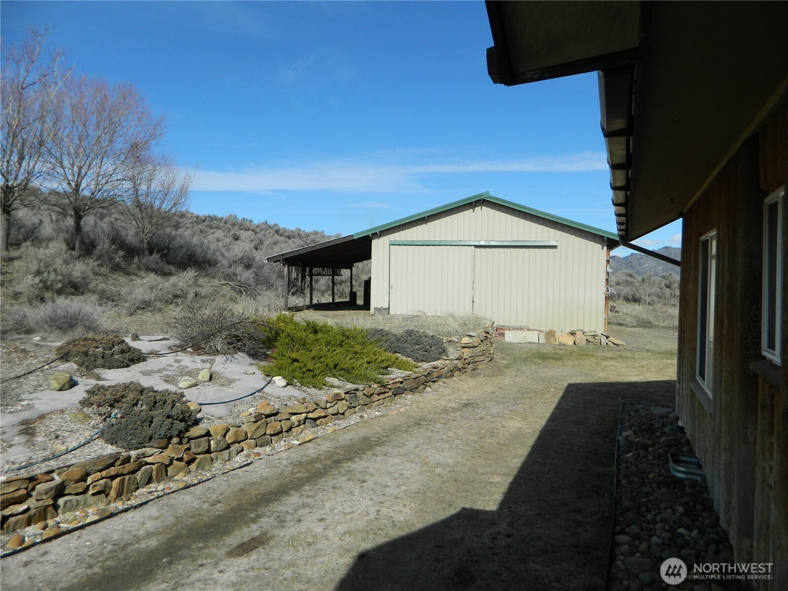 44 Early Sunrise Drive Property Photo 2