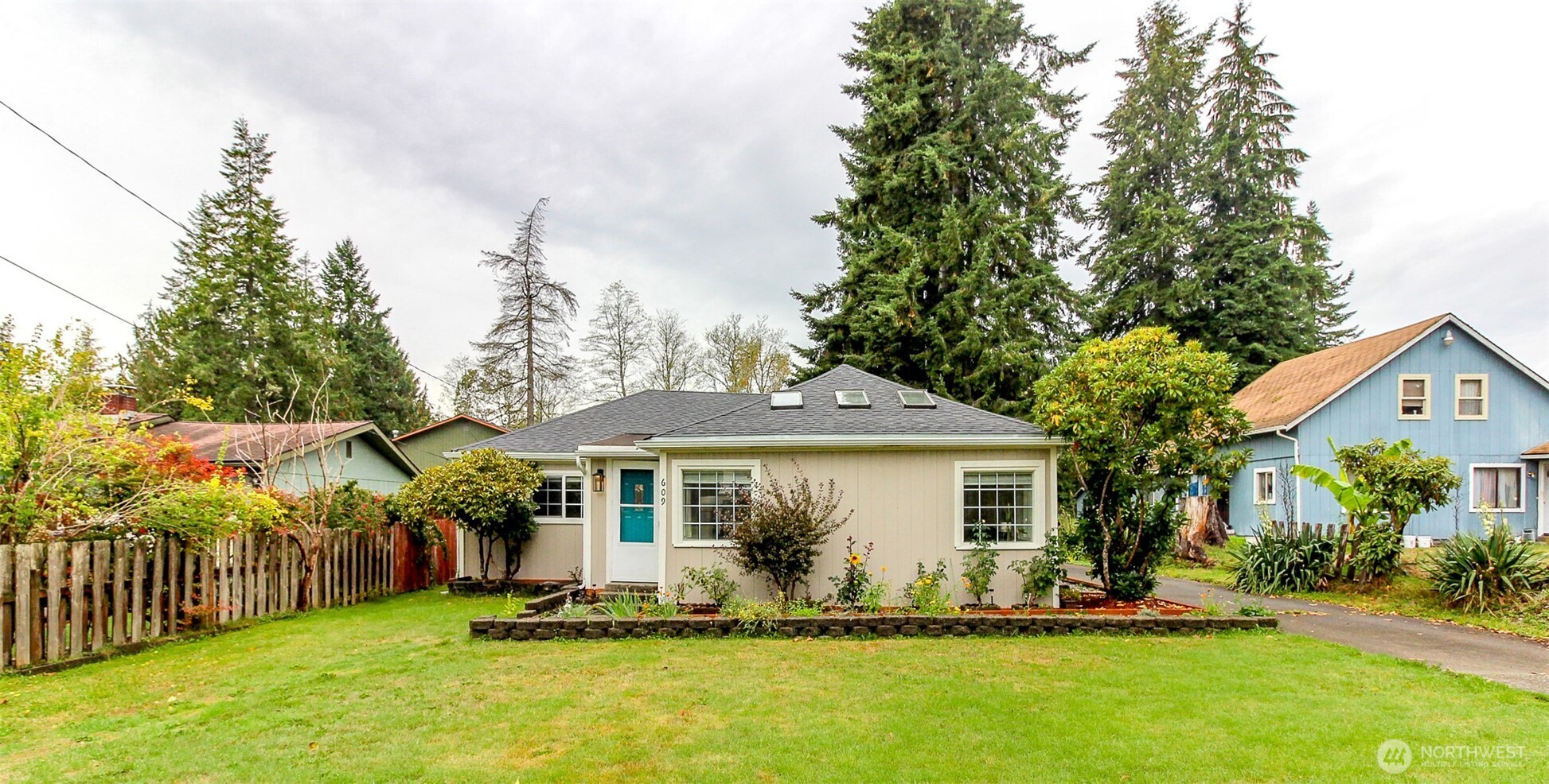 609 Hill Road Property Photo