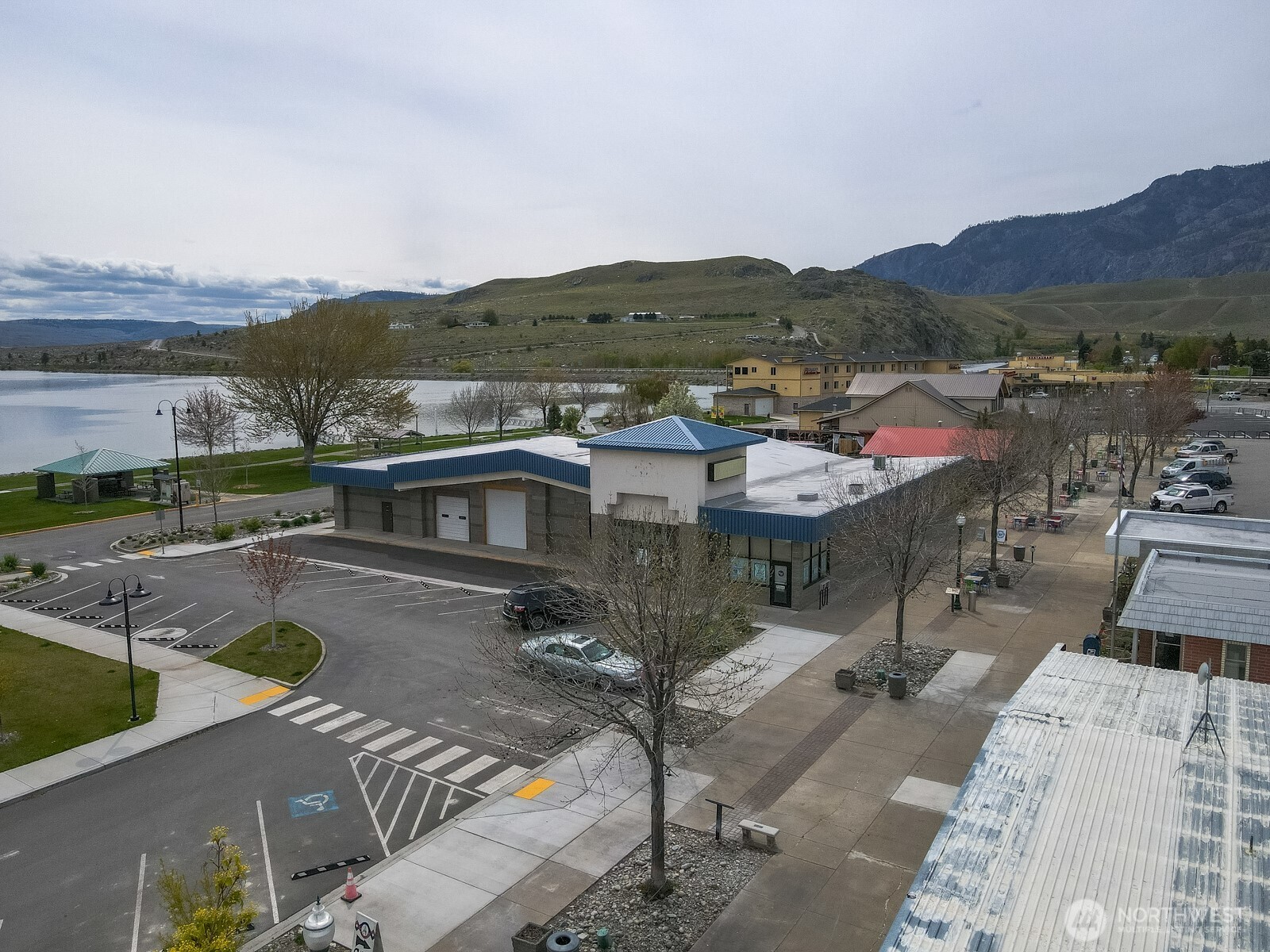 169 Pateros Mall Property Photo