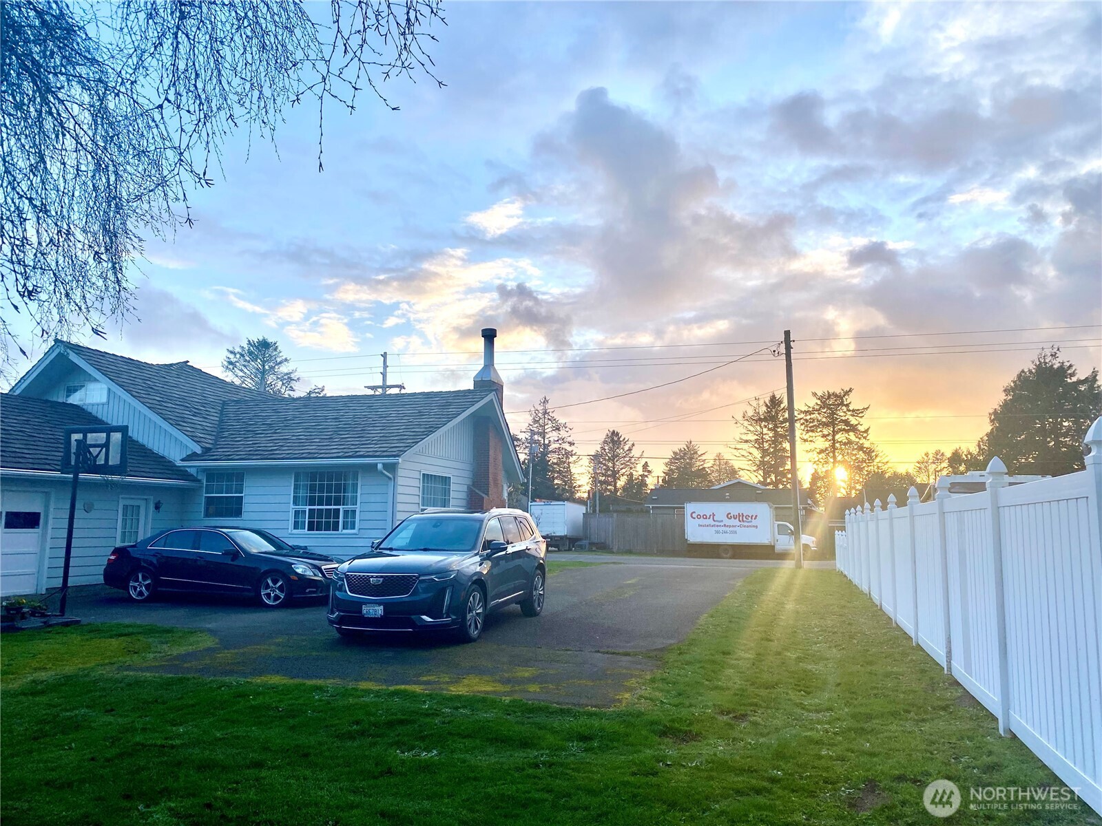 4200 N Place Property Photo