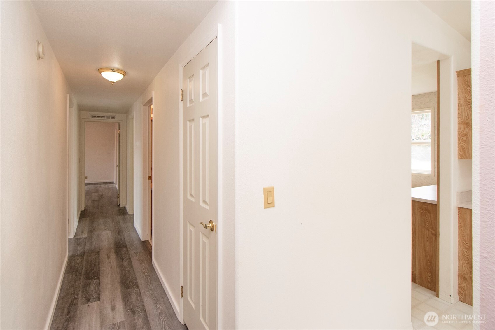 204 W Park Ave Property Photo 15