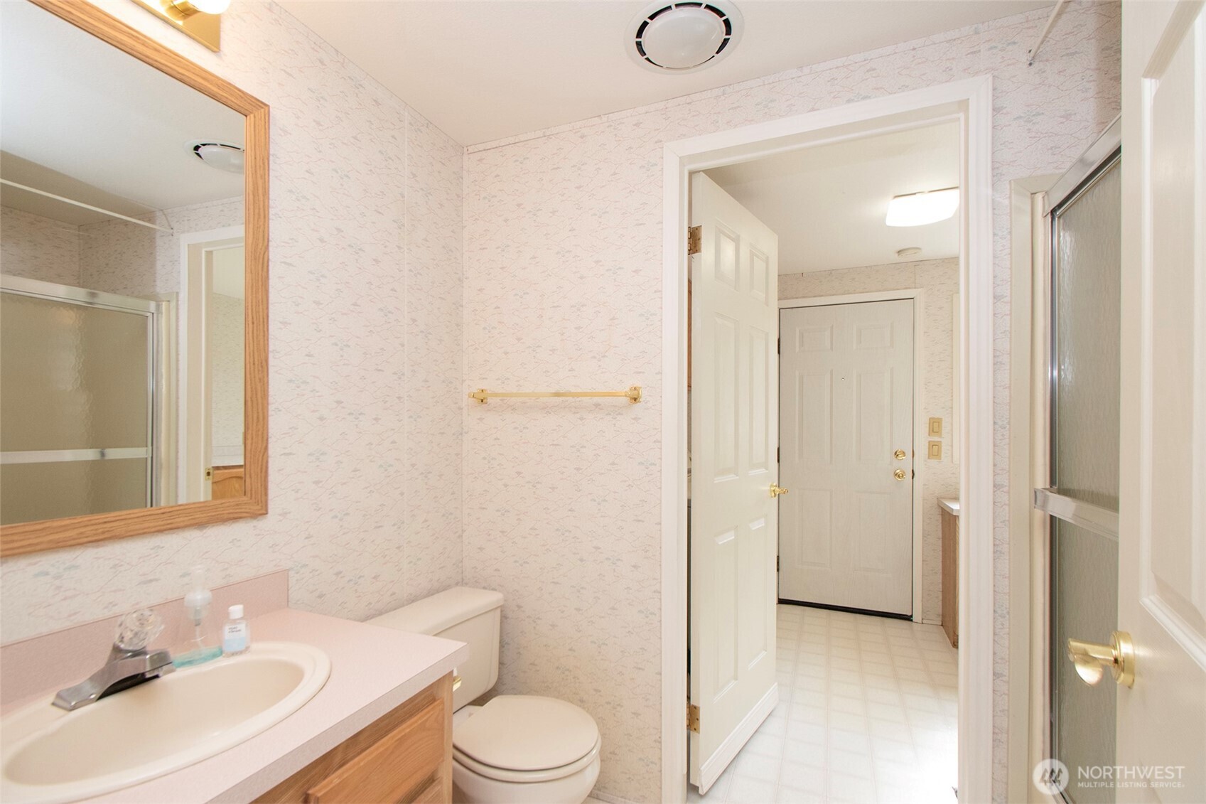 204 W Park Ave Property Photo 16