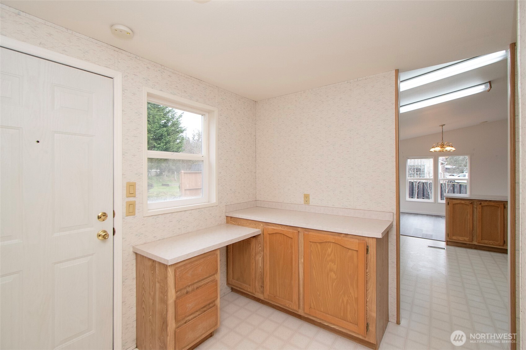204 W Park Ave Property Photo 30