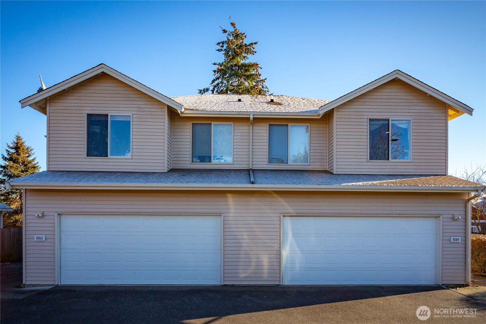 1552 E Maryland Street Property Photo