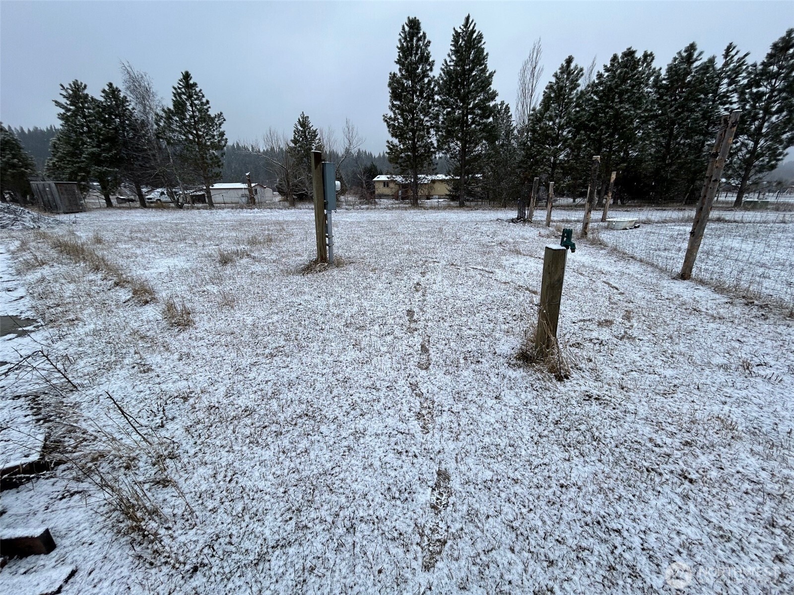 571 Little Creek Road Property Photo 4