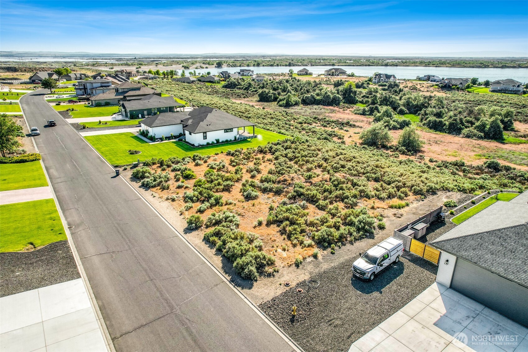 8084 Dune Lake Road Property Photo 4