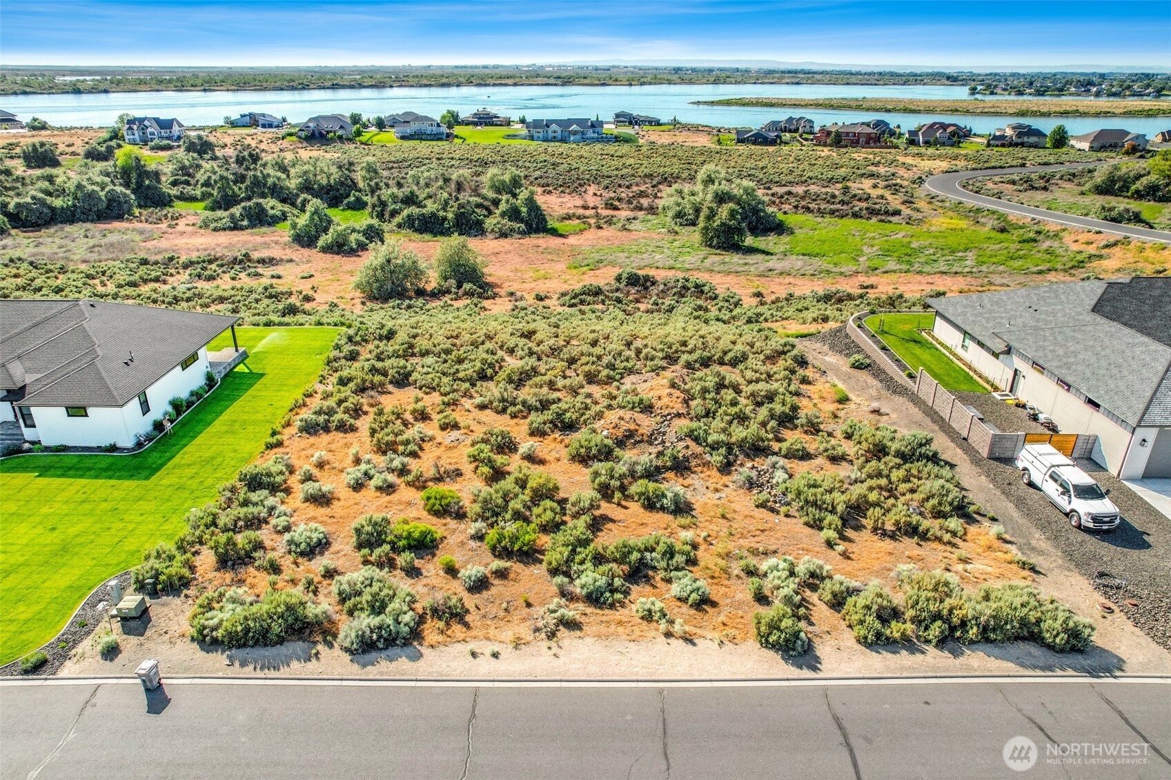 8084 Dune Lake Road Property Photo 8