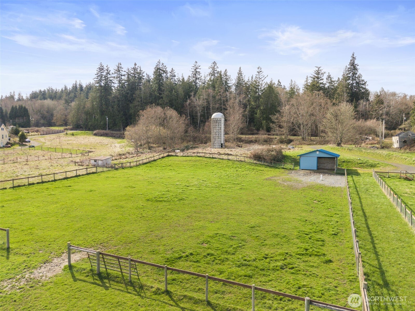 1091 West Valley Road Property Photo 11