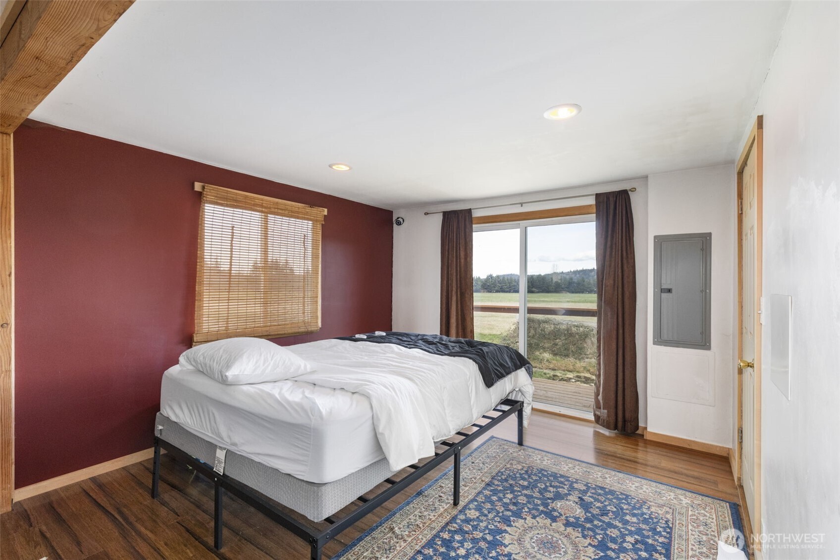 1091 West Valley Road Property Photo 16