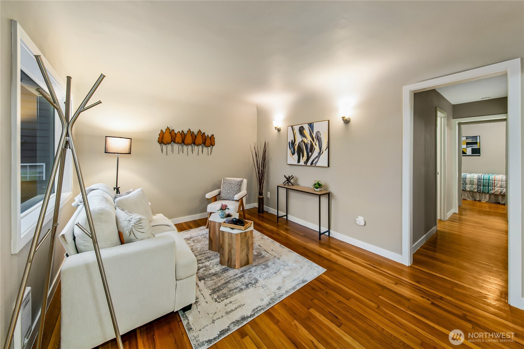 5606 25 Avenue Property Photo 3