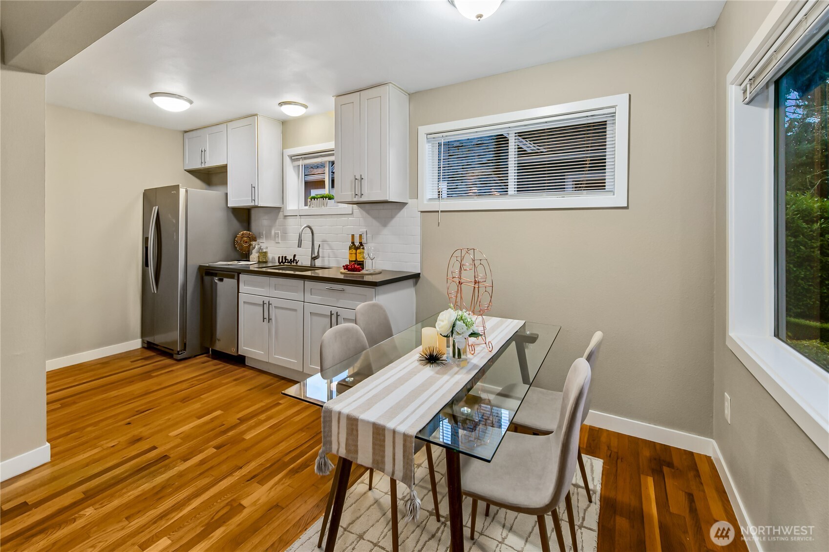 5606 25 Avenue Property Photo 6