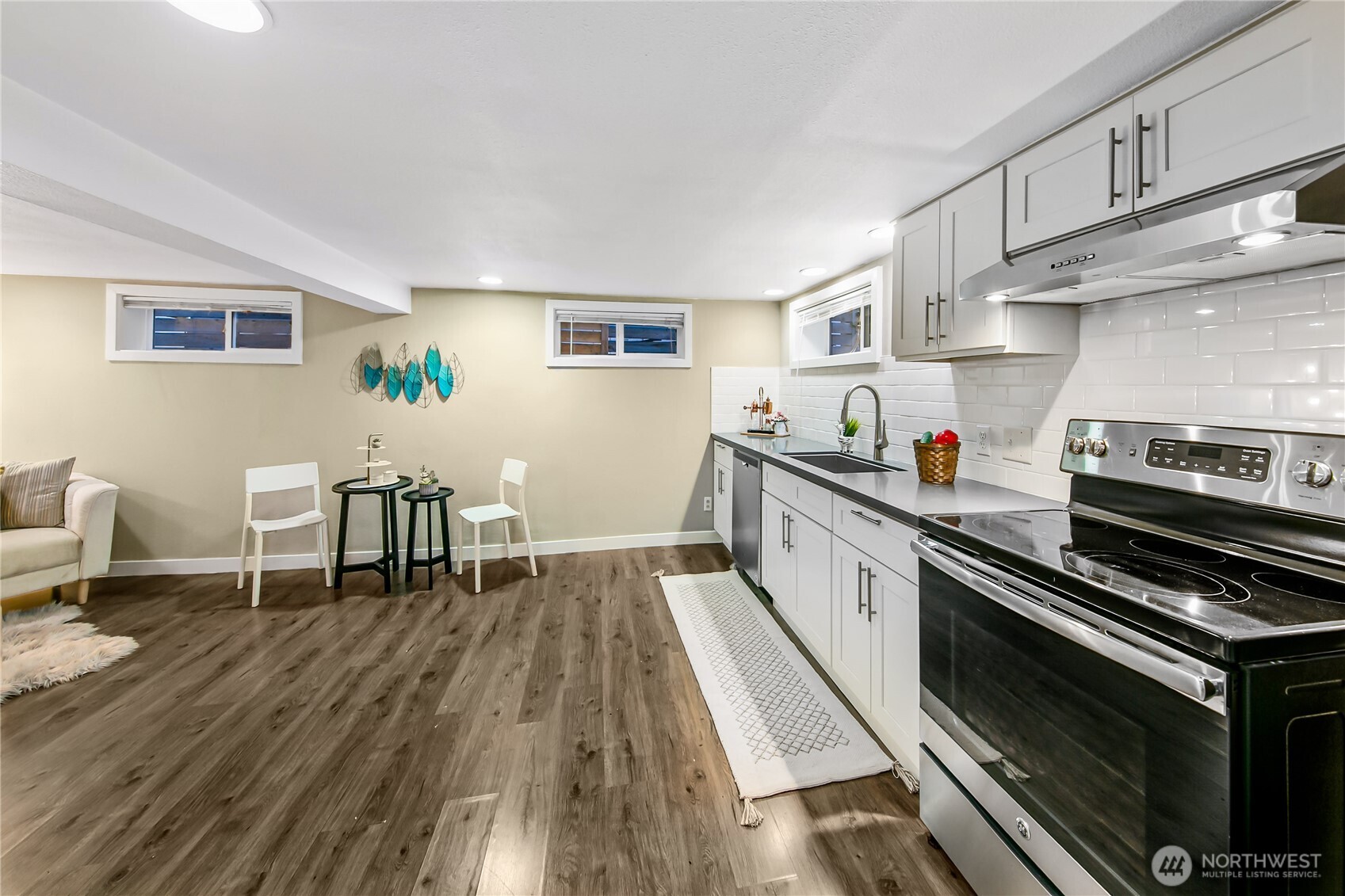 5606 25 Avenue Property Photo 15