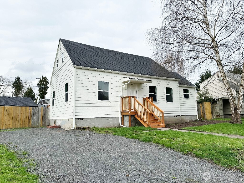 249 Carolina Street Property Photo
