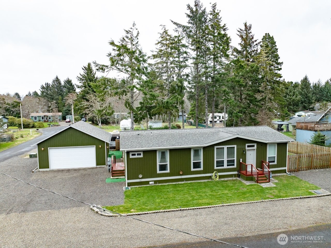 32112 N Place Property Photo