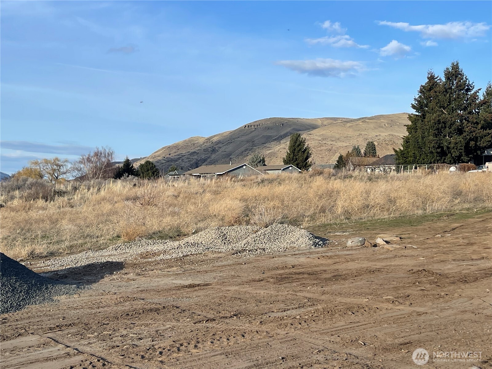 333 Nw Deep River Court Property Photo 9