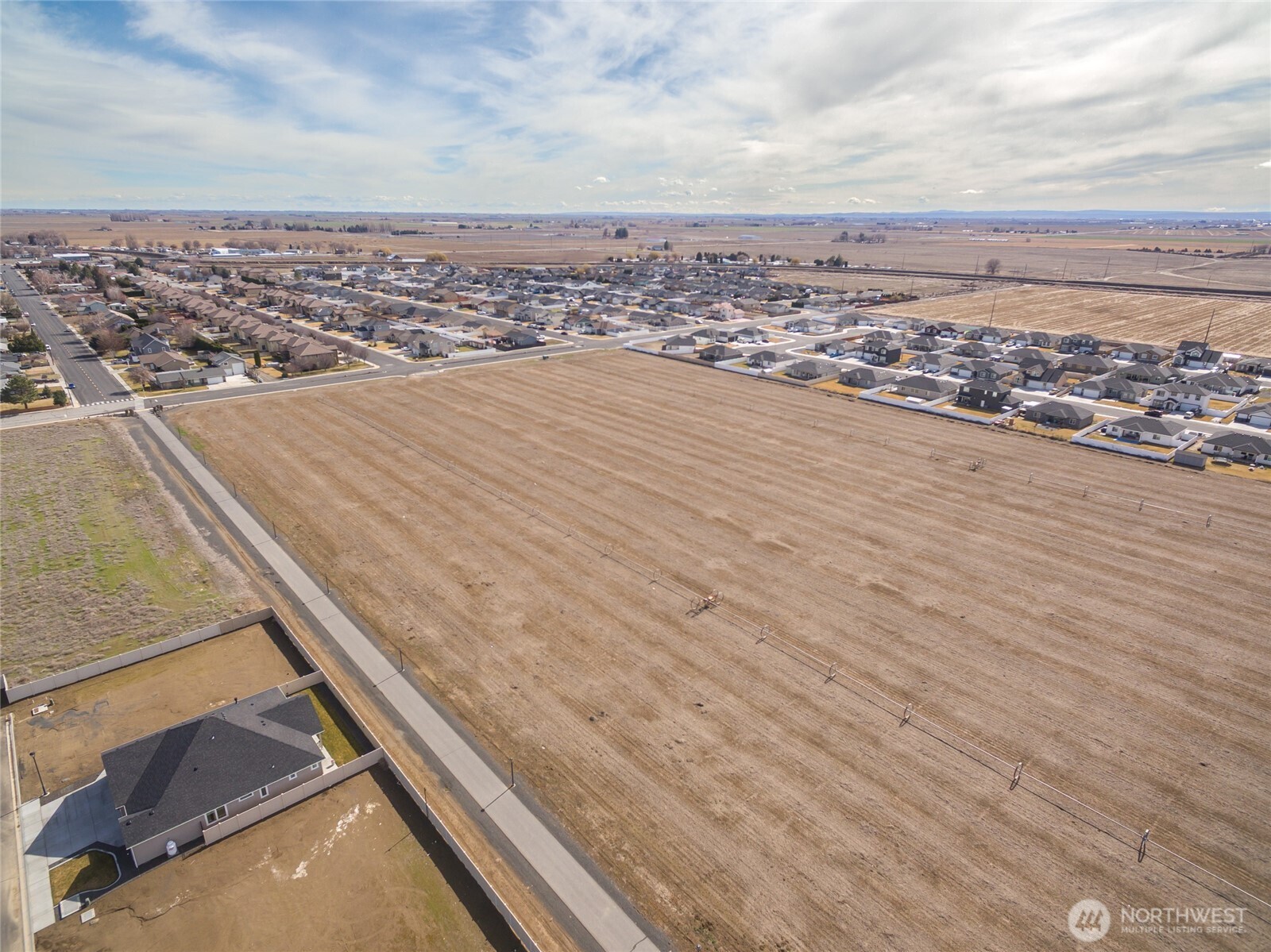 1407 7th Avenue Property Photo 9