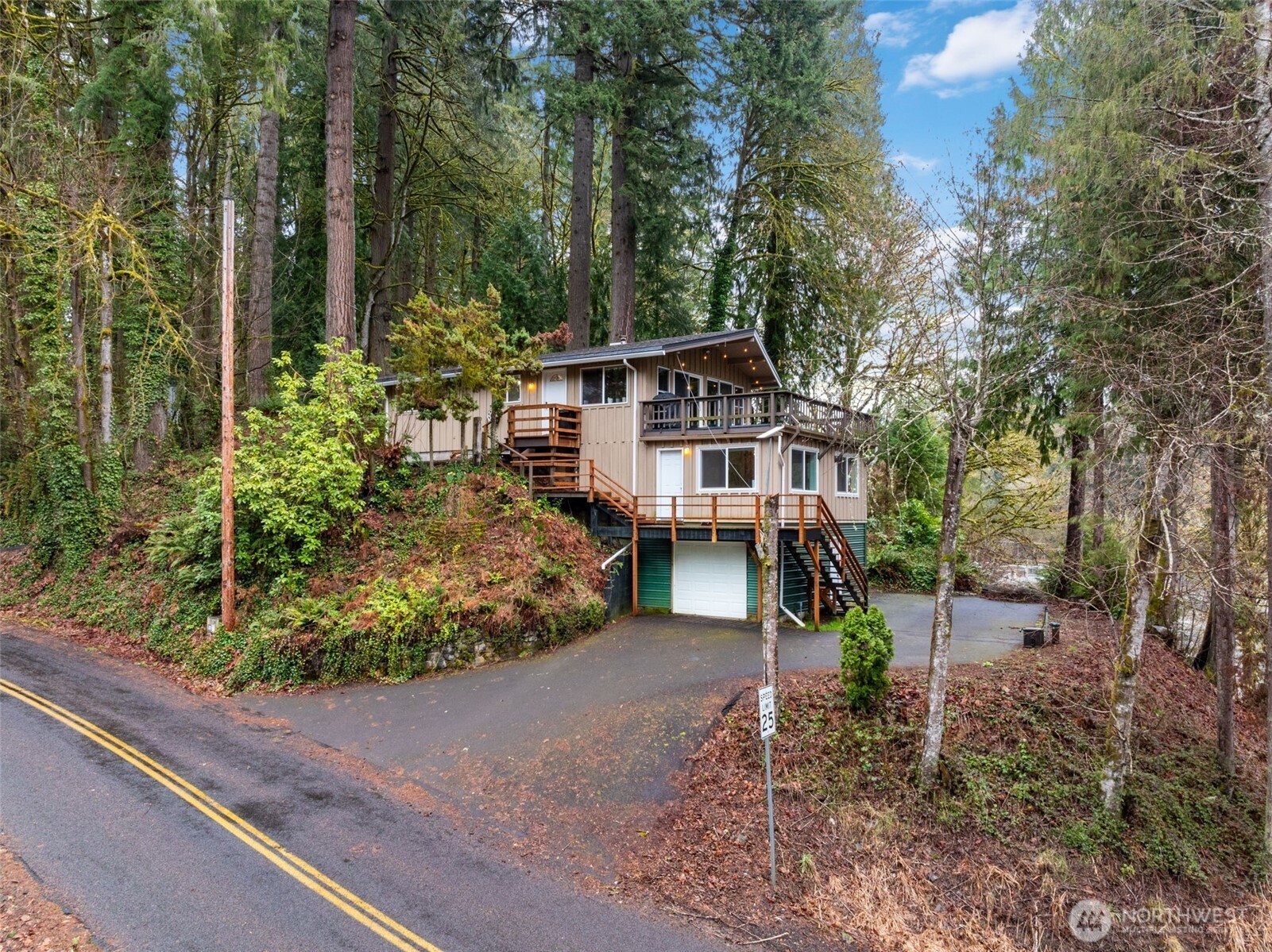 4390 Old Lewis River Road Property Photo