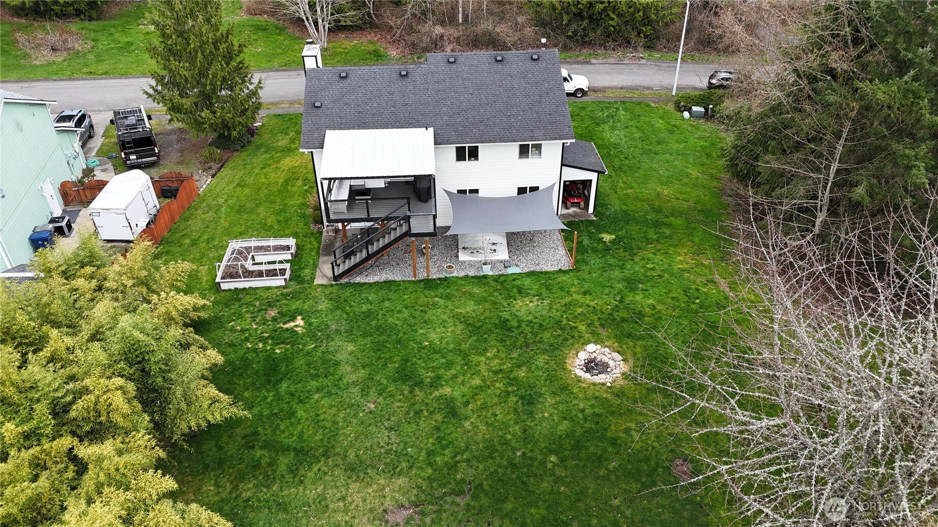 2712 121st Avenue Property Photo 2