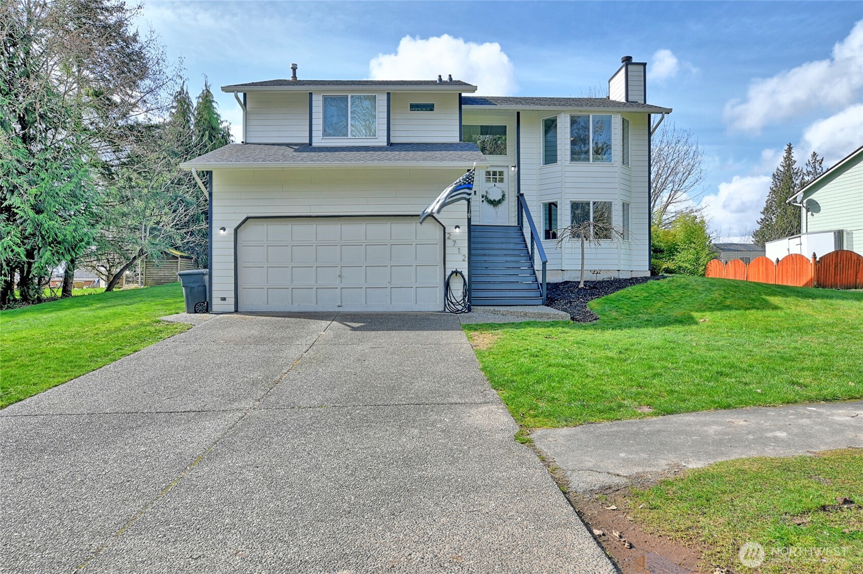 2712 121st Avenue Property Photo 3