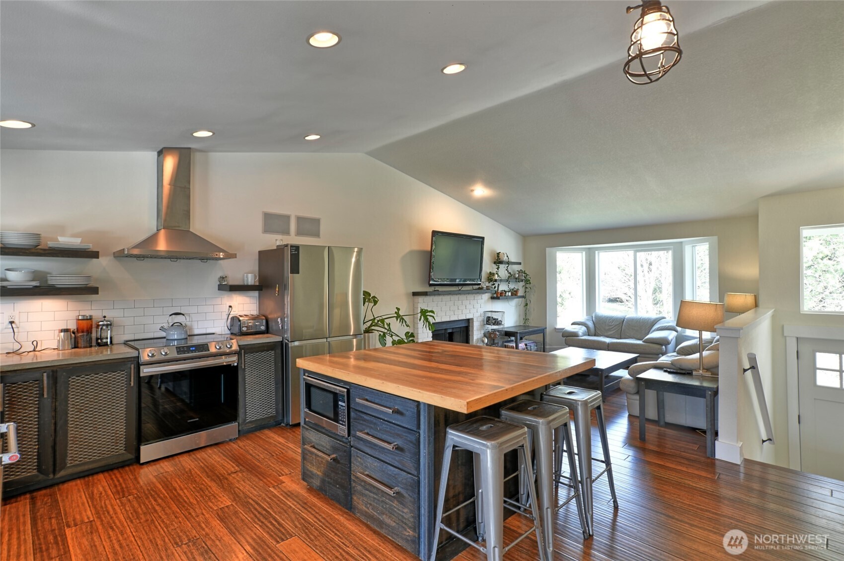 2712 121st Avenue Property Photo 6